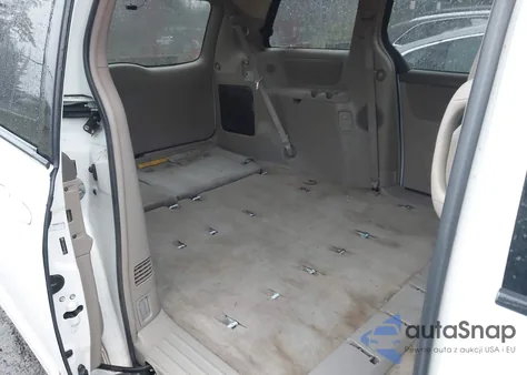 2006 Toyota Sienna Le z USA, uszkodzony, nr VIN 5TDZA23C16S446654